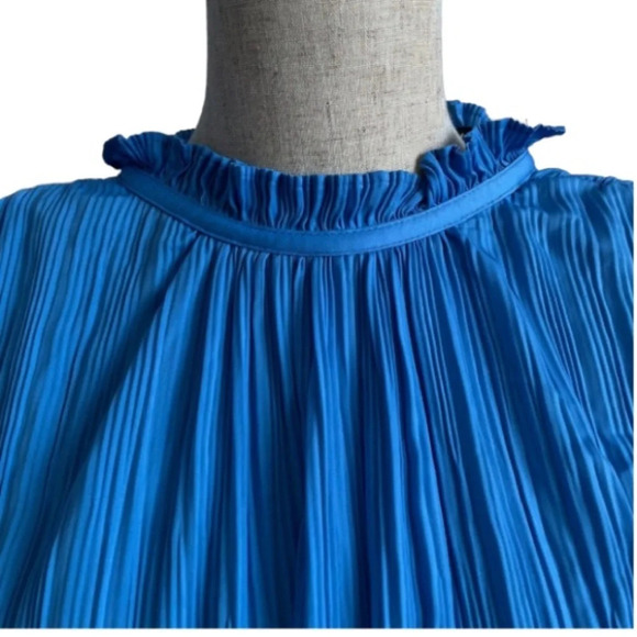 Zara Pleated Sleeveless Shirt Ruffle Neck Keyhole Tie Back Too Size Medium New - Picture 2 of 11